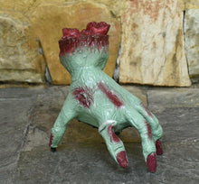 Cargar imagen en el visor de la galería, Mano en movimiento aterrador, mano para correr, Control voz, juguete eléctrico, accesorios terror para Halloween MOD HNR415-1