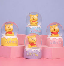 Cargar imagen en el visor de la galería, Bola de cristal transparente, decoración de Navidad, regalo de fiesta de cumpleaños de dibujos animados