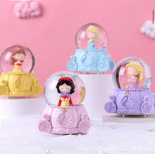 Cargar imagen en el visor de la galería, Bola de cristal transparente, decoración de Navidad, regalo de fiesta de cumpleaños de dibujos animados