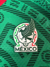 Cargar imagen en el visor de la galería, Playera de Mexico de jugador premium A