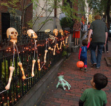 Cargar imagen en el visor de la galería, Mano en movimiento aterrador, mano para correr, Control voz, juguete eléctrico, accesorios terror para Halloween MOD HNR415-1