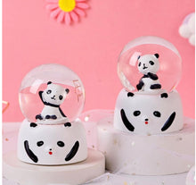 Cargar imagen en el visor de la galería, Bola de cristal transparente, decoración de Navidad, regalo de fiesta de cumpleaños de dibujos animados