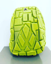 Cargar imagen en el visor de la galería, Mochila concha de caballero 2401 chica