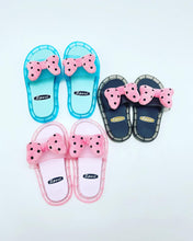 Cargar imagen en el visor de la galería, Sandalia Zapatillas luminosas para niños, zapatos cómodos con luz Led para chico, casa de bebé, calzado antideslizante de PVC suave con dibujo MOD 681