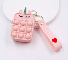 Cargar imagen en el visor de la galería, Monedero Popper sensorial de silicona, bolsa de almacenamiento de burbujas de empuje, de descompresión, unicornio arcoíris, monedero, juguete inquieto MOD GJB005