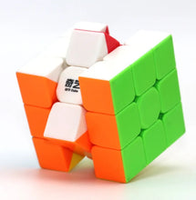 Cargar imagen en el visor de la galería, Cubo RUBIK varios modelos