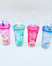 Cargar imagen en el visor de la galería, Vaso de LUZ unicornio con pajilla tapa para niños unicornio MOD XY-2105