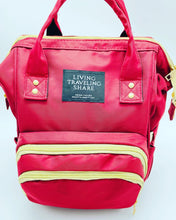 Cargar imagen en el visor de la galería, Pañalera térmica doble cierre MOD V-634 color negro