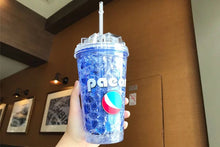 Cargar imagen en el visor de la galería, Botella de agua de mano para adultos, recipiente de hielo para Coca Cola, portátil, anticaída, resistente al desgaste, novedad MOD VAS-035