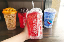 Cargar imagen en el visor de la galería, Botella de agua de mano para adultos, recipiente de hielo para Coca Cola, portátil, anticaída, resistente al desgaste, novedad MOD VAS-035