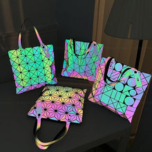 Cargar imagen en el visor de la galería, Bolsa de moda holográfica bao bao MOD 6x6