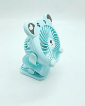 Cargar imagen en el visor de la galería, Ventilador de alto flujo 360 grados para escritorio oficina recamara de batería y pila recargable moda kawai MOD LM7545