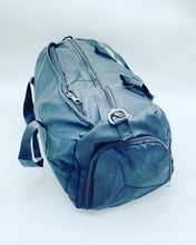 Cargar imagen en el visor de la galería, Maleta deportiva SPORT con zapatera MOD 2021-333
