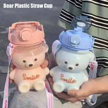 Cargar imagen en el visor de la galería, Botella de agua oso transparente Kawaii de 1 litro para niñas, botellas escolares con correa de pajita, de plástico para beber al aire libre sticker , botellas de agua de oso bonito MOD HL02