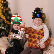 Cargar imagen en el visor de la galería, Gorro navideño de punto con luz LED para niños y adultos, gorro cálido iluminado, decoración de Año Nuevo varios diseños