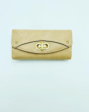 Cargar imagen en el visor de la galería, CARTERA PARA DAMA MOD AP-06 café