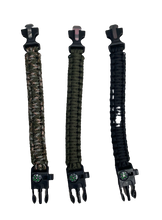 Cargar imagen en el visor de la galería, Pulsera de supervivencia de emergencia 4 en 1 para hombre, cuerda de paracaídas de rescate al aire libre, pulsera de silbato, brújula, Paracord, sin Flintstones tres colores - mychinashop.com