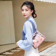 Cargar imagen en el visor de la galería, Bolsa mini para teléfono móvil, bolsa pequeña de hombro cuadrada con cadena y Marco de imagen transparente de gelatina de fresa, informal, a la moda, novedad MOD BD33