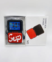 Cargar imagen en el visor de la galería, SUP NEW M3 Sub portátil, Mini controlador de juegos de 3 pulgadas, de mano, 16 bits, consola de juegos Retro incorporada 900 + máquina de juegos recargable para juegos clásicos 900 juegos MOD SUB M3