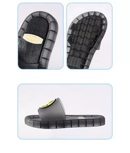 Cargar imagen en el visor de la galería, Sandalia Zapatillas luminosas para niños, zapatos cómodos con luz Led para chico, casa de bebé, calzado antideslizante de PVC suave con dibujo MOD 681