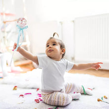 Cargar imagen en el visor de la galería, Paquete de 10 pz Varitas de hada mágica LED para fiesta, varitas de juguete para Rave, BOLA MÁGICA iluminada, palo brillante para cumpleaños, novedad,MOD 2333-9