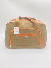 Cargar imagen en el visor de la galería, Maleta económica varios diseños MOD 250-1 y 250-4