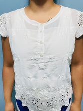 Cargar imagen en el visor de la galería, Blusa de dama color blanco S,M,L,XL