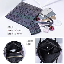 Cargar imagen en el visor de la galería, Bolsa de moda holográfica bao bao MOD 6x6