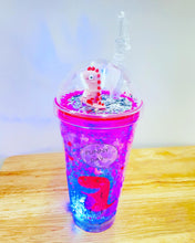 Cargar imagen en el visor de la galería, Vaso CON LUZ Botella de agua potable de doble capa, vaso de hielo de dinosaurio, portátil, de plástico, a la moda MOD XY-2103