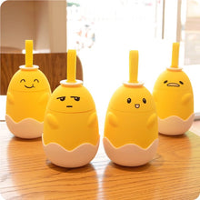 Cargar imagen en el visor de la galería, Taza de agua de doble capa con diseño de huevo de dibujos animados, vaso creativo de vidrio con mango para fitness al aire libre, práctico, personalizado, para oficina y hogar MOD 1618