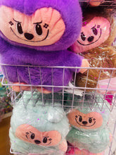 Cargar imagen en el visor de la galería, Labubu muñeco de peluche luz de respiración niño calma juguetes Anime lindo bebé calmante música luz sueño Toykid
