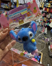 Cargar imagen en el visor de la galería, Squeeze Stich
