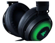 Cargar imagen en el visor de la galería, Razer Kraken Kitty V2: Headset Rgb Con Sonido Envolvente
