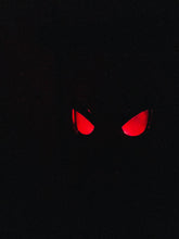 Cargar imagen en el visor de la galería, Máscara de Spider man MANUAL con sensor de arácnido los ojos se iluminan en rojo touch MOD 999D-2
