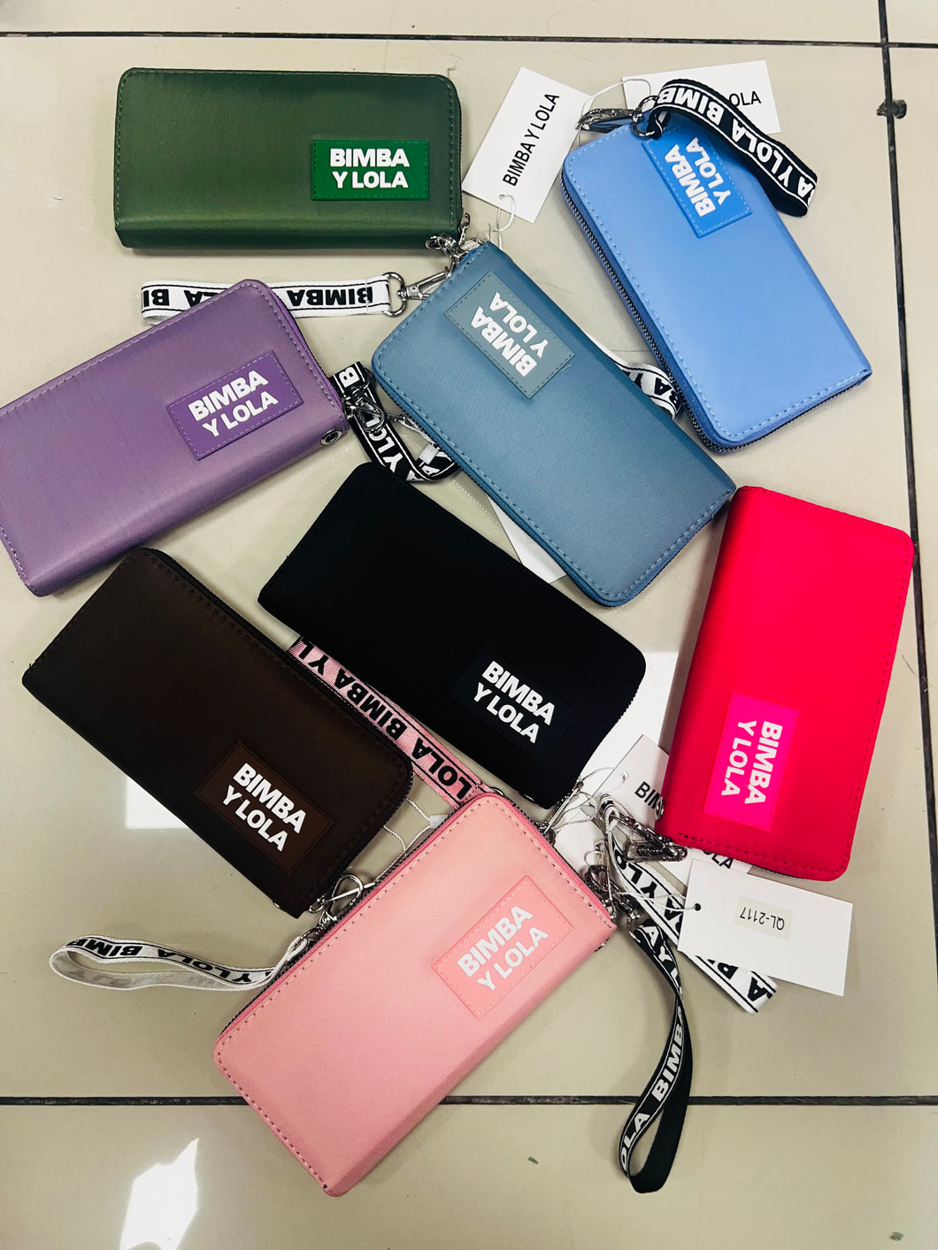 Cartera de un cierre para dama MOD QL-2117￼