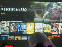 Cargar imagen en el visor de la galería, Proyector HY300 Android 4K 1280*720P Dual Wifi 300ANSI Video cine portátil al aire libre proyector de juegos HD  entrada HDMI altavoz y conexión auxiliar para sonido MOD FM-000109
