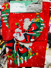 Cargar imagen en el visor de la galería, Juego de baño navideño 3 pzs
