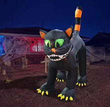 Cargar imagen en el visor de la galería, inflable de gato negro para Halloween, decoración para exteriores, interiores, vacaciones, hogar, familia, decoración exterior 2.40 cm  metros MOD 96904
