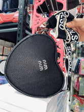 Cargar imagen en el visor de la galería, Bolsa de moda forma de corazones MOD 7199
