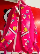 Cargar imagen en el visor de la galería, Mochila capybara MHB-16
