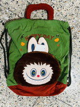 Cargar imagen en el visor de la galería, Mochila de dibujos animados Labubu para niña, bolsa con cordón de Anime, gran capacidad, lona resistente MOD M02080
