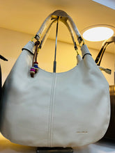 Cargar imagen en el visor de la galería, Bolsa de dama premium vinipiel MOD SL-254
