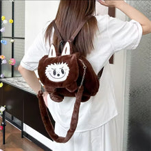 Cargar imagen en el visor de la galería, Mochila de peluche LABUBU MOD 3804
