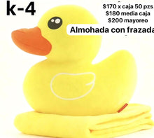 Cargar imagen en el visor de la galería, Almohada con frazada de pato MOD K-4 medida de frazada 1.00 x 1.80 medida peluche 60
