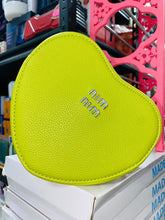 Cargar imagen en el visor de la galería, Bolsa de moda forma de corazones MOD 7199

