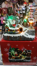 Cargar imagen en el visor de la galería, Villa navideña luz y sonido MOD L1128ABCD
