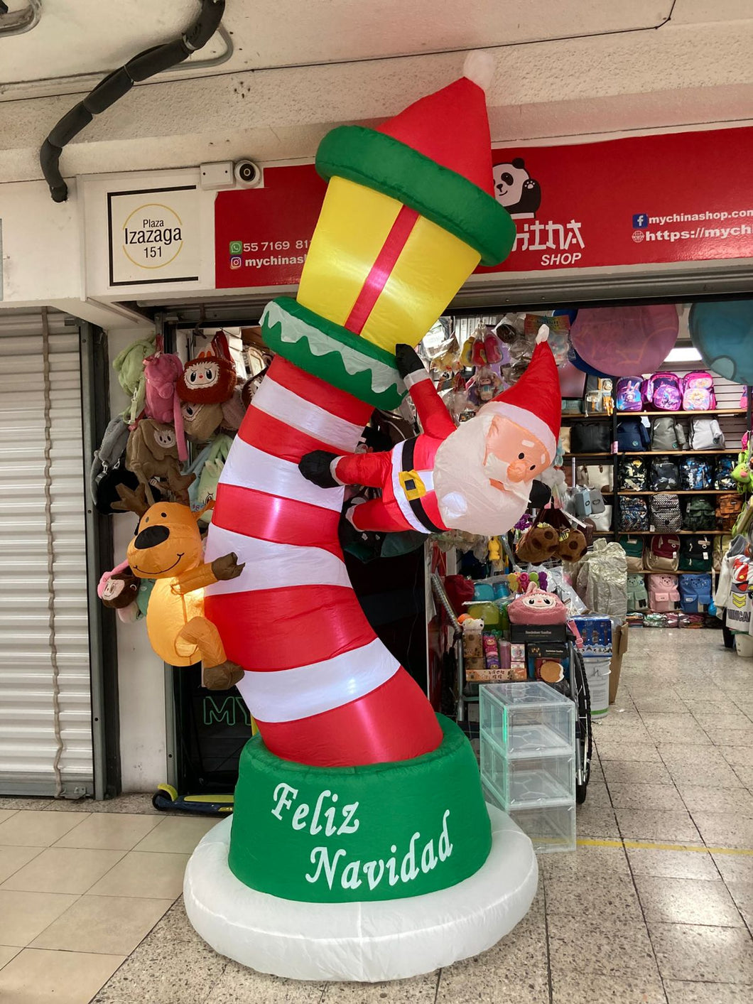 Inflable navideño de faro 2.70 metros MOD SD-72915