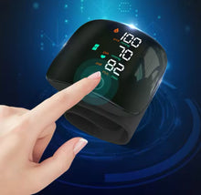 Cargar imagen en el visor de la galería, Monitor Digital de presión arterial de muñeca, esfigmomanómetro recargable, tonómetro, tensiómetro, medidor de frecuencia cardíaca, Monitor de BP baumanómetro de pulsera MOD BBG-60151
