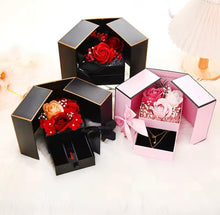 Cargar imagen en el visor de la galería, Caja de regalo creativa Jabón eterno Rosa Flor Oso Regalo del día de San Valentín con collar LU7199

