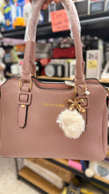 Cargar imagen en el visor de la galería, Bolsa de dama sencilla MOD AH3078
